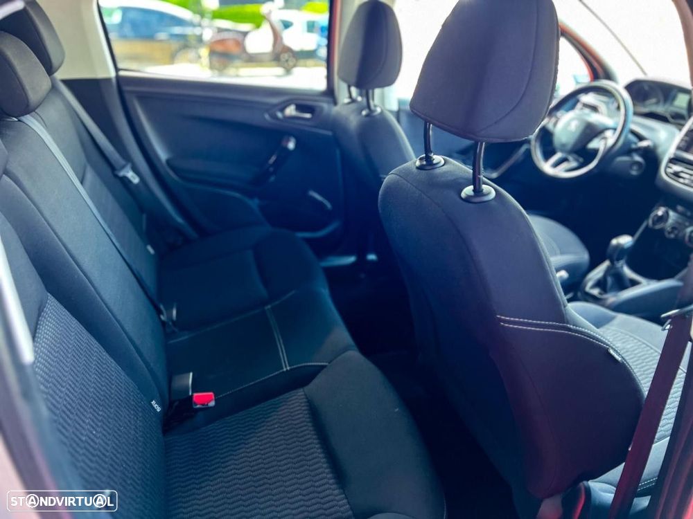 Peugeot 208 1.6 BlueHDi Allure - 18