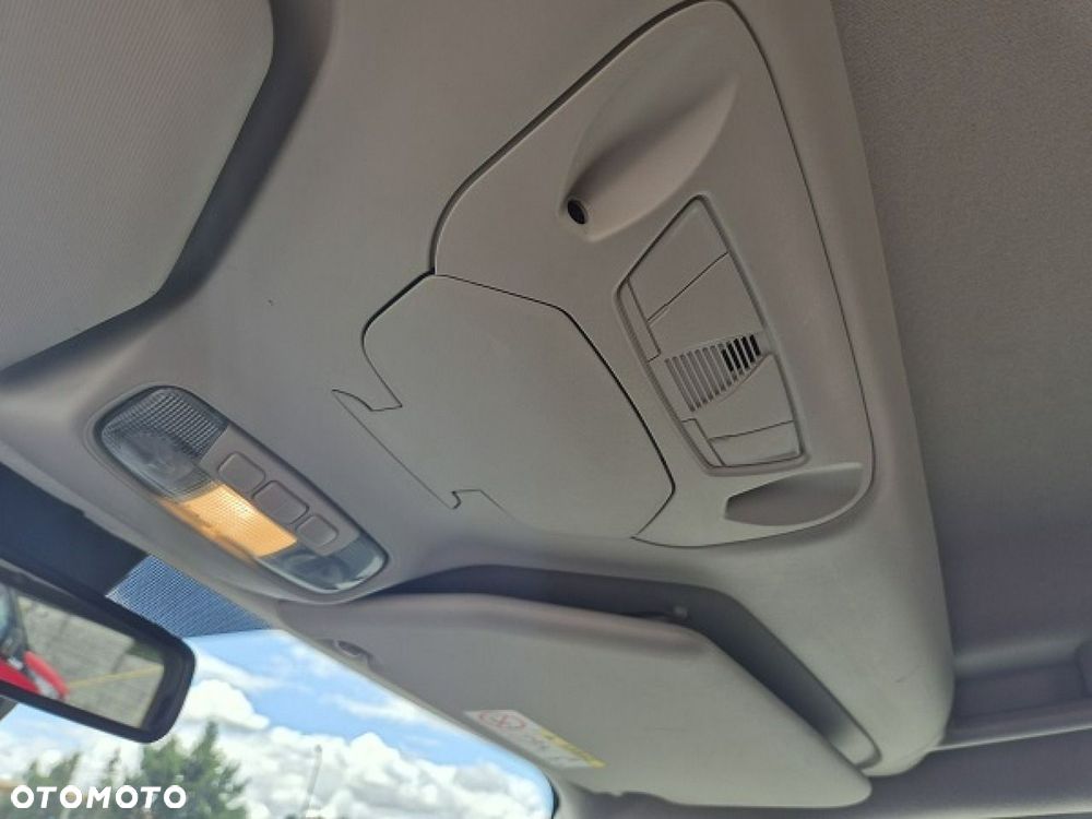 Ford Tourneo Connect Grand - 39