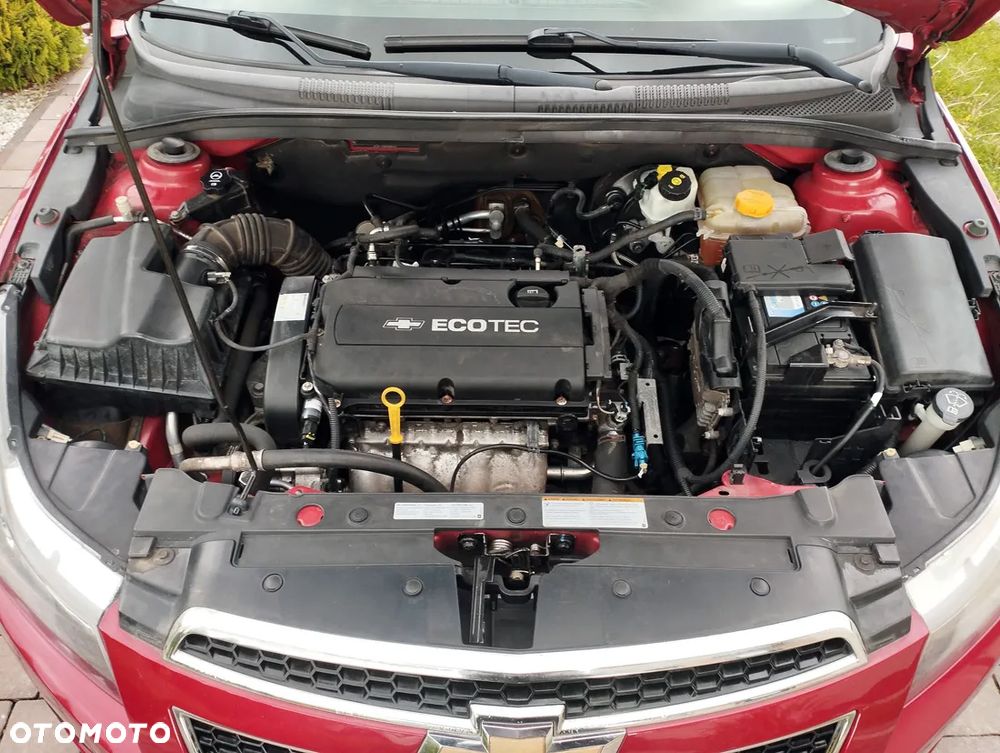 Chevrolet Cruze 1.8 LT - 12