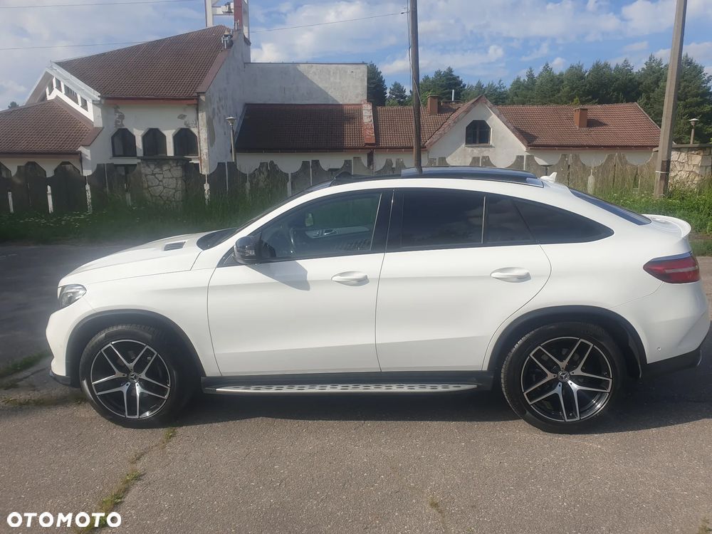 Mercedes-Benz GLE - 24