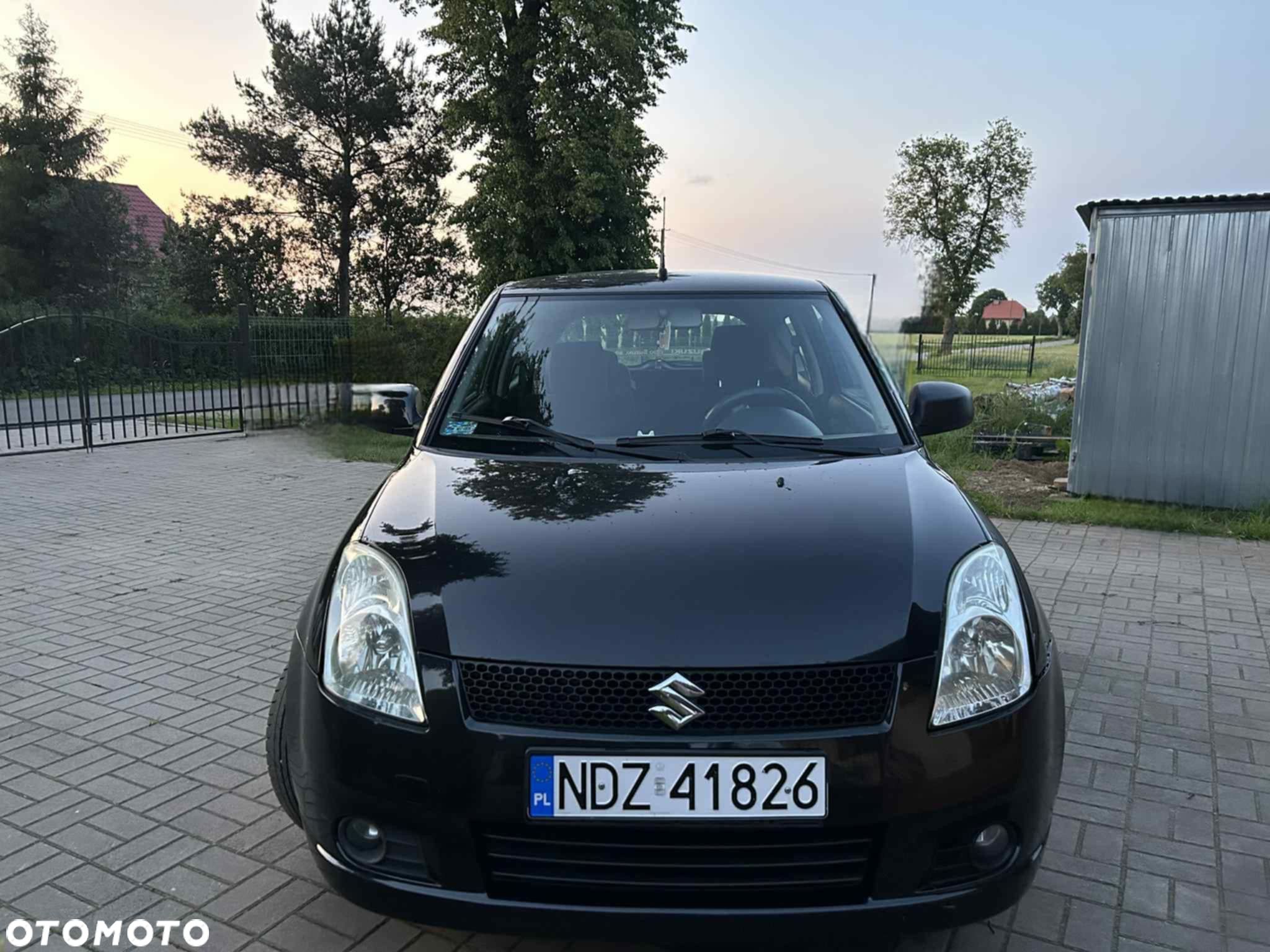 Suzuki Swift - 1