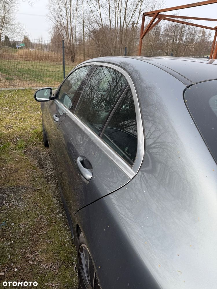 Mercedes-Benz Klasa C 200 CGI Automatik BlueEFFICIENCY Elegance - 1