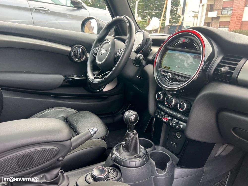 MINI 3 Portas Cooper D - 19