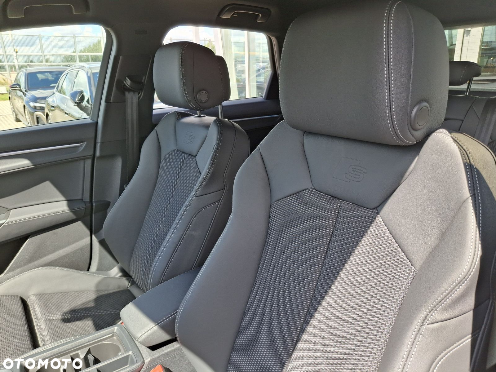Audi Q3 - 23