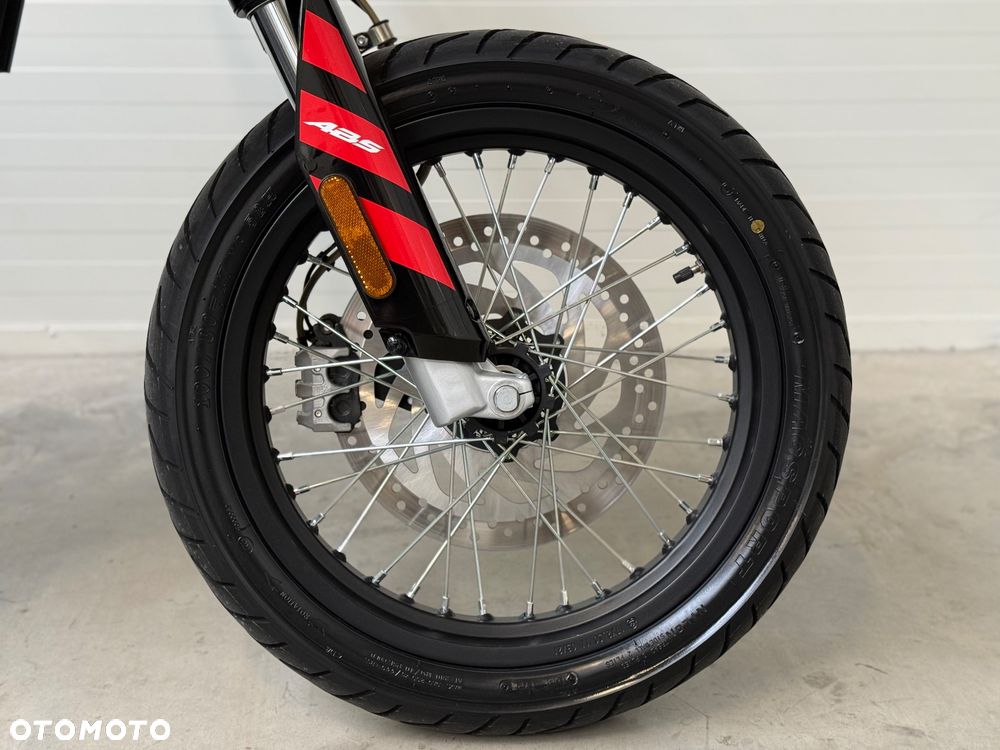 Aprilia SX - 10