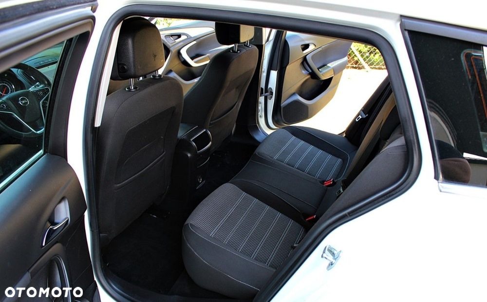 Opel Insignia - 11