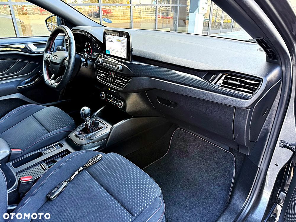 Ford Focus 1.5 EcoBoost ST-Line Black ASS - 19