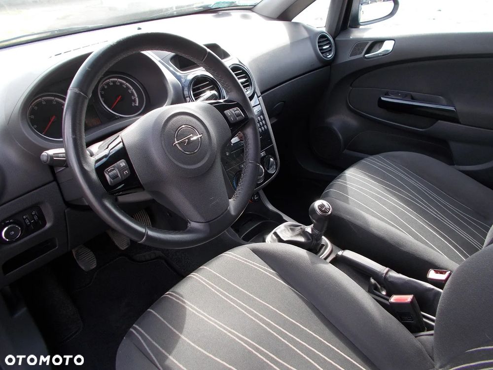 Opel Corsa 1.2 16V Enjoy - 17
