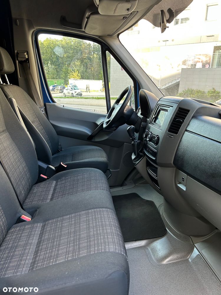 Mercedes-Benz Sprinter - 7
