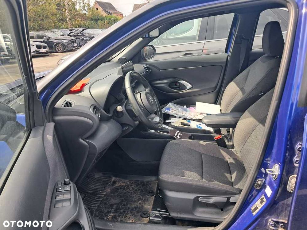 Toyota Yaris - 7