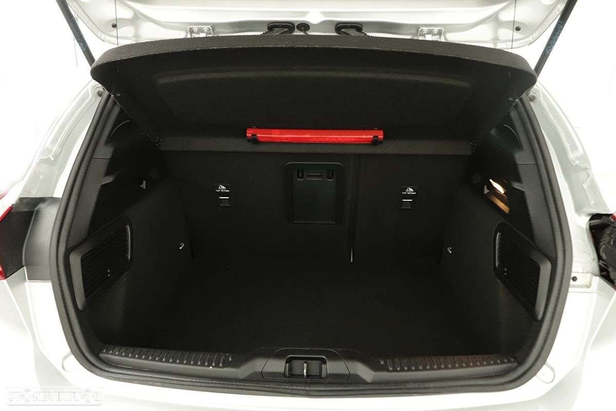 Ford Focus 1.0 EcoBoost MHEV ST-Line - 23