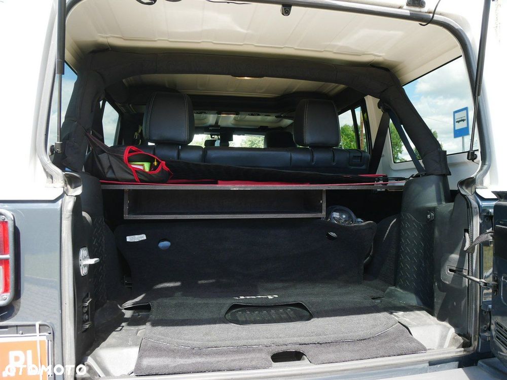 Jeep Wrangler - 27