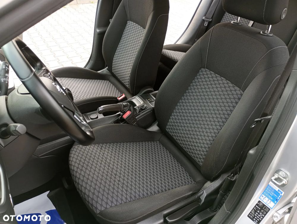 Opel Astra 1.4 Turbo Start/Stop Innovation - 25