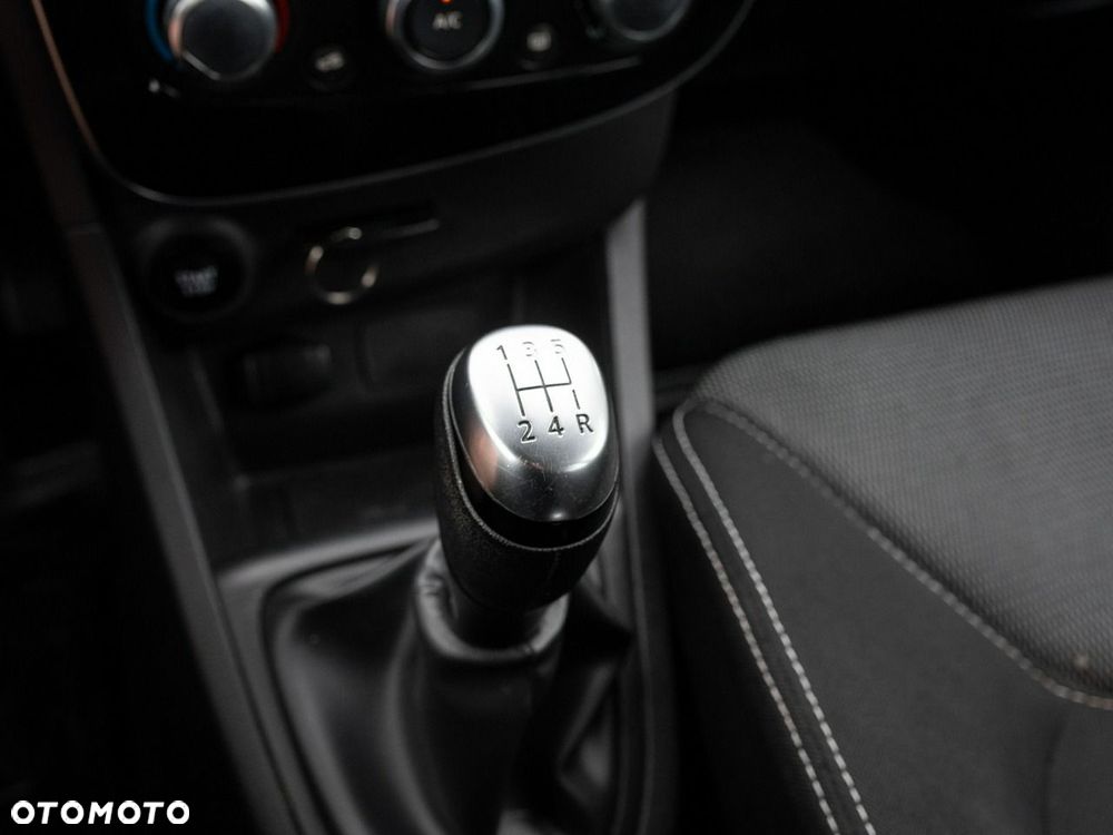 Renault Clio - 16