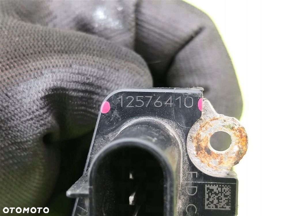 Przepływomierz powietrza Chevrolet HHR 2005-2011 2,4 B 12576410 ORYGINAŁ - 5