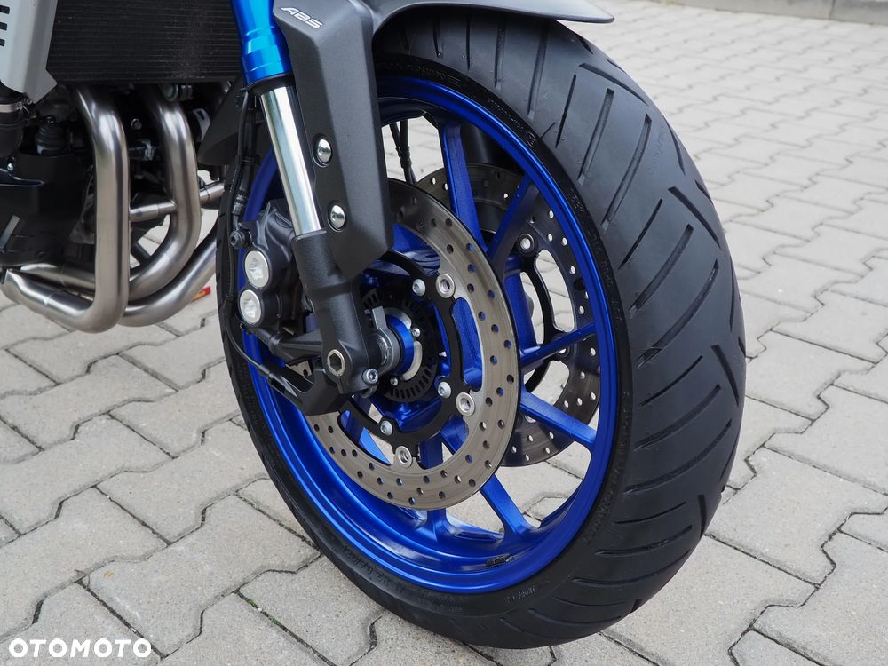 Yamaha MT - 28