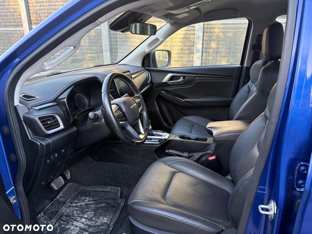 Isuzu D-Max 4x4 Double Cab Autm Premium - 9