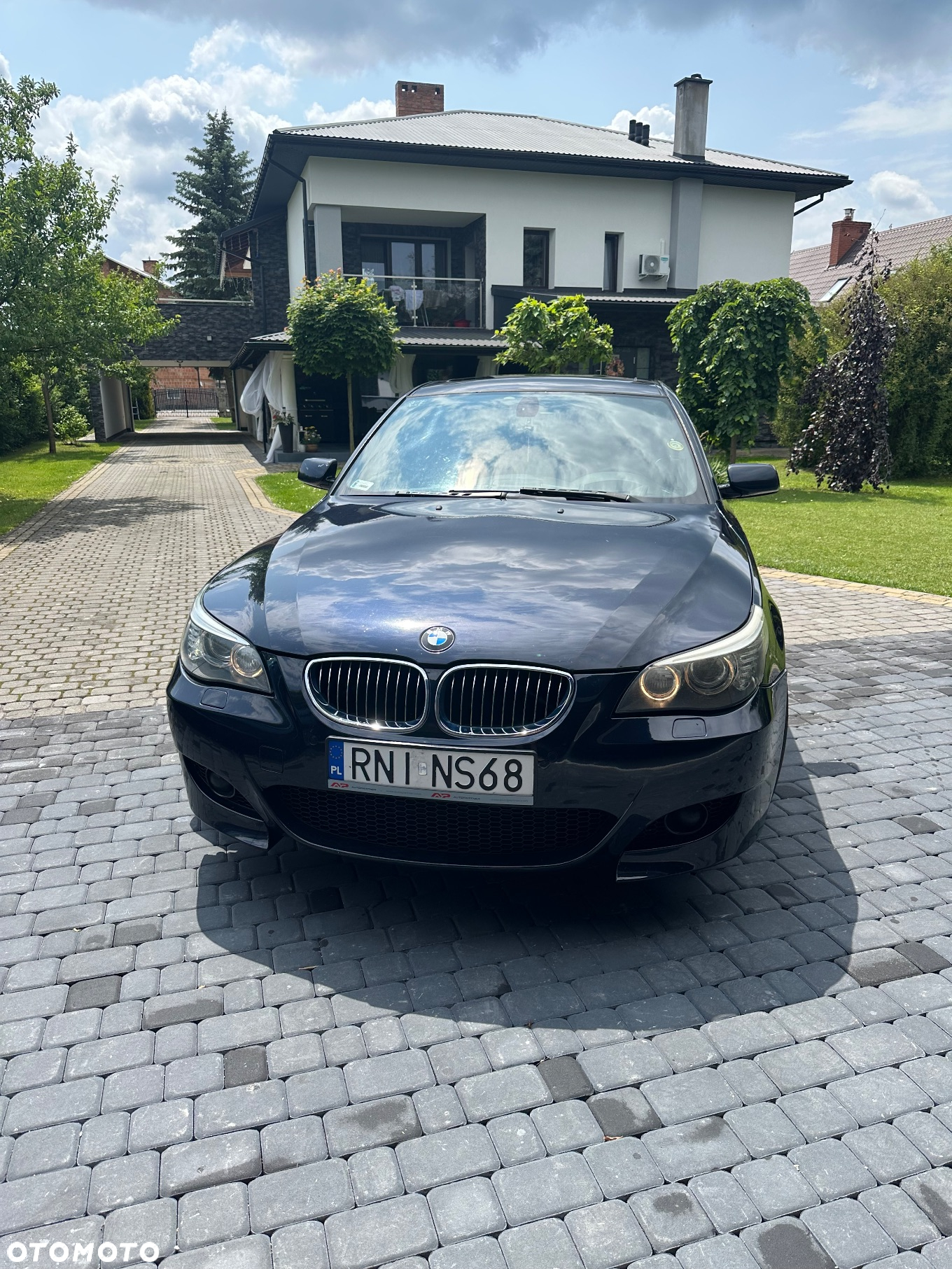 BMW Seria 5 530xd Touring - 9
