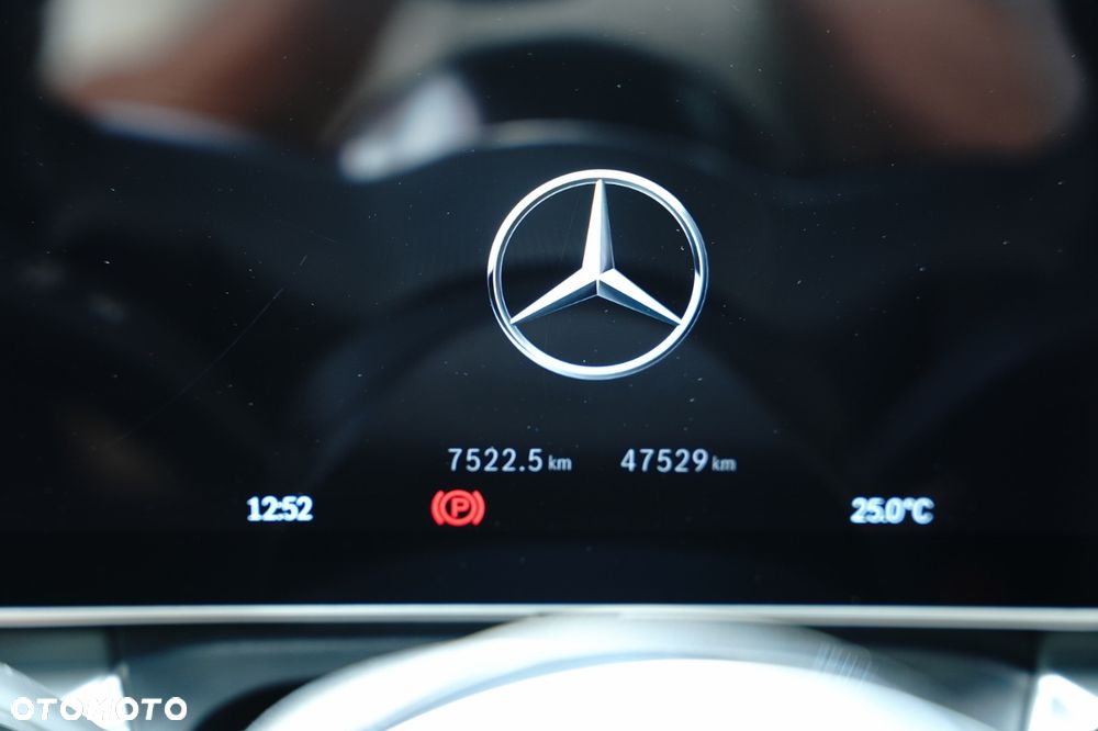 Mercedes-Benz Klasa V 300 d 4-Matic 9G-Tronic (d³ugi) - 38