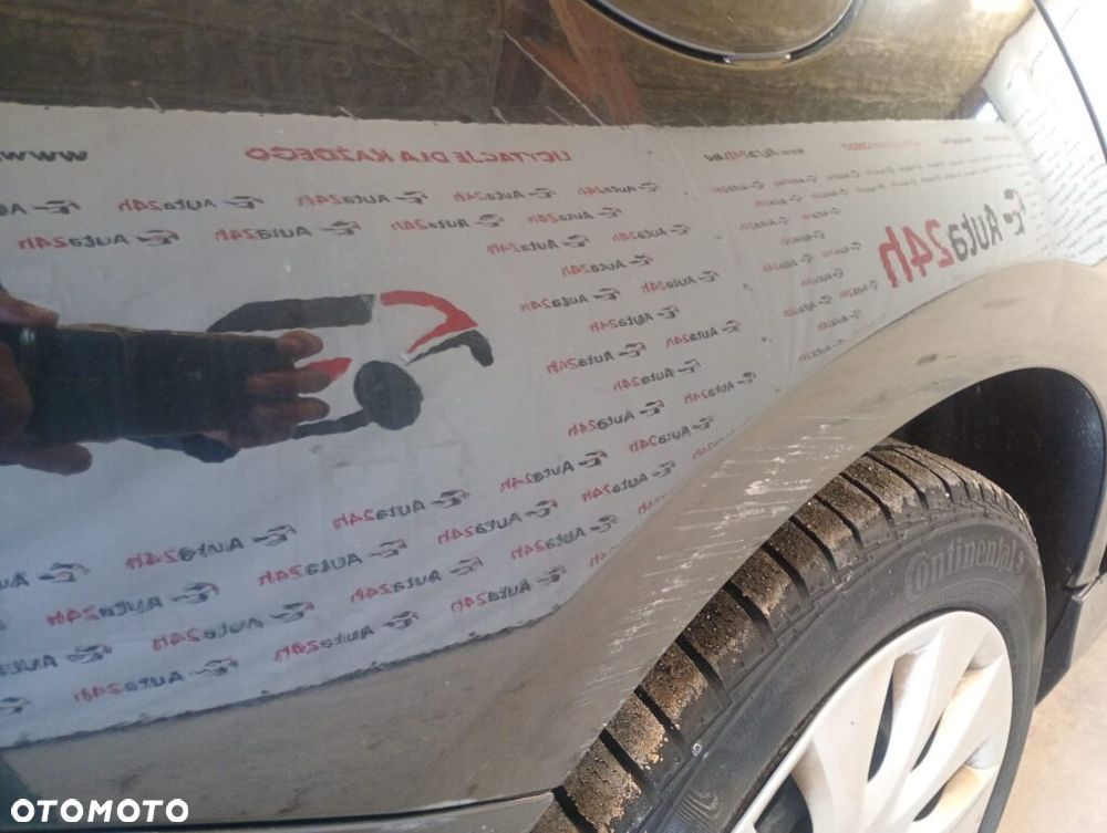 BMW Seria 1 118d DPF - 19