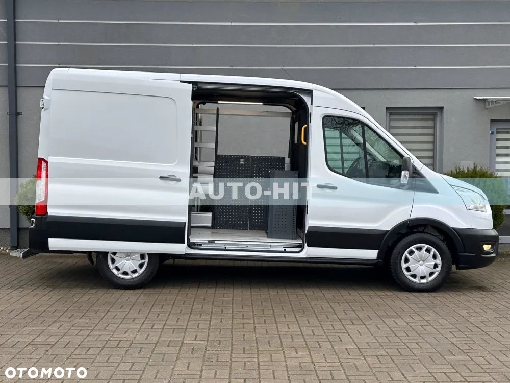Ford Transit - 12