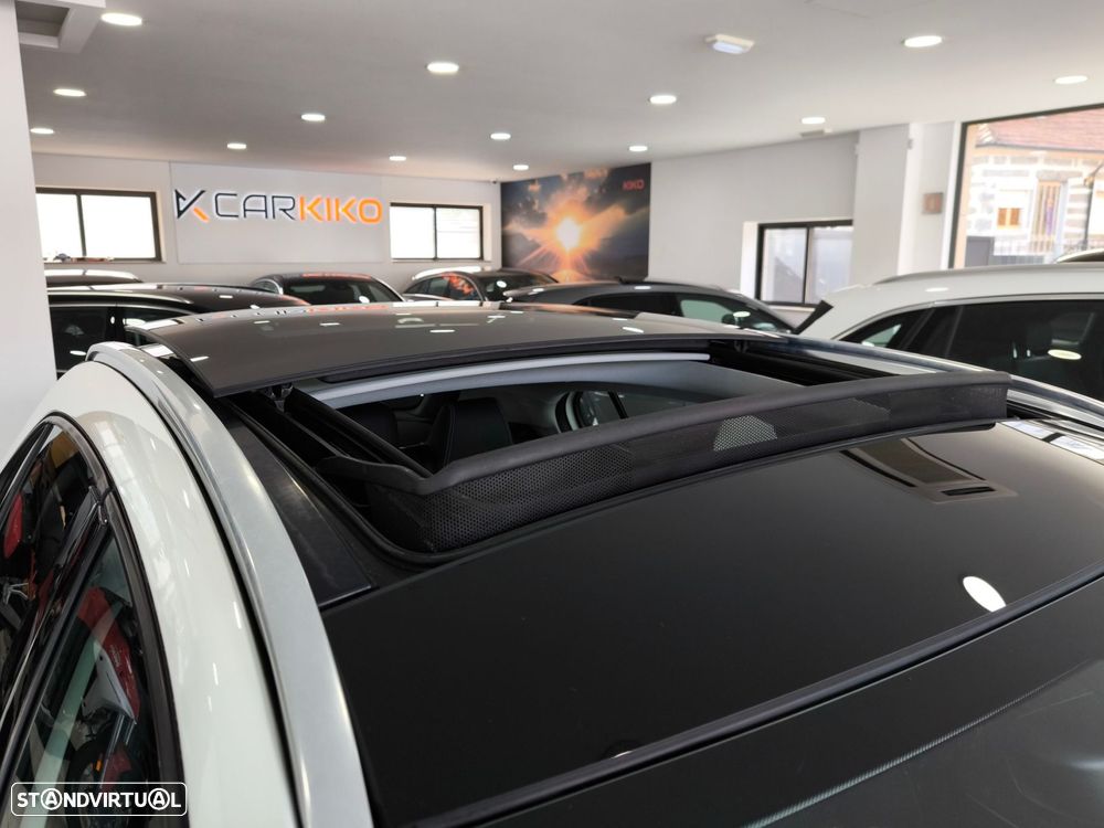 Mercedes-Benz GLA 180 d Urban - 9