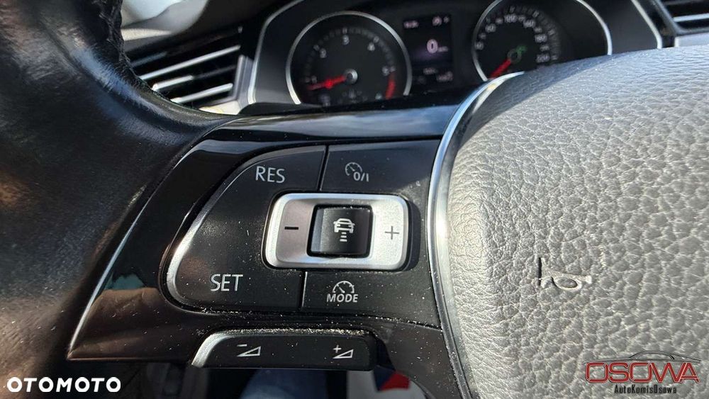 Volkswagen Passat Variant 2.0 TDI SCR 4Motion DSG (BMT) Highline - 29