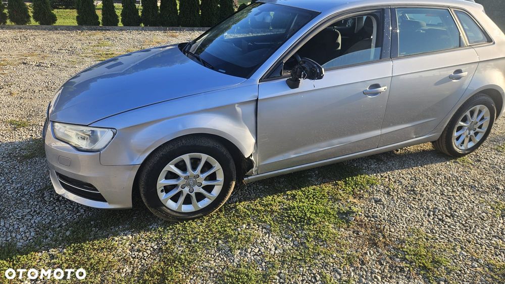Audi A3 Sportback 1.6 TDI - 9