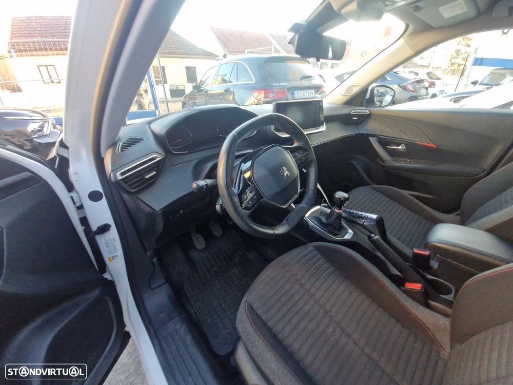 Peugeot 2008 1.2 PureTech Allure - 7