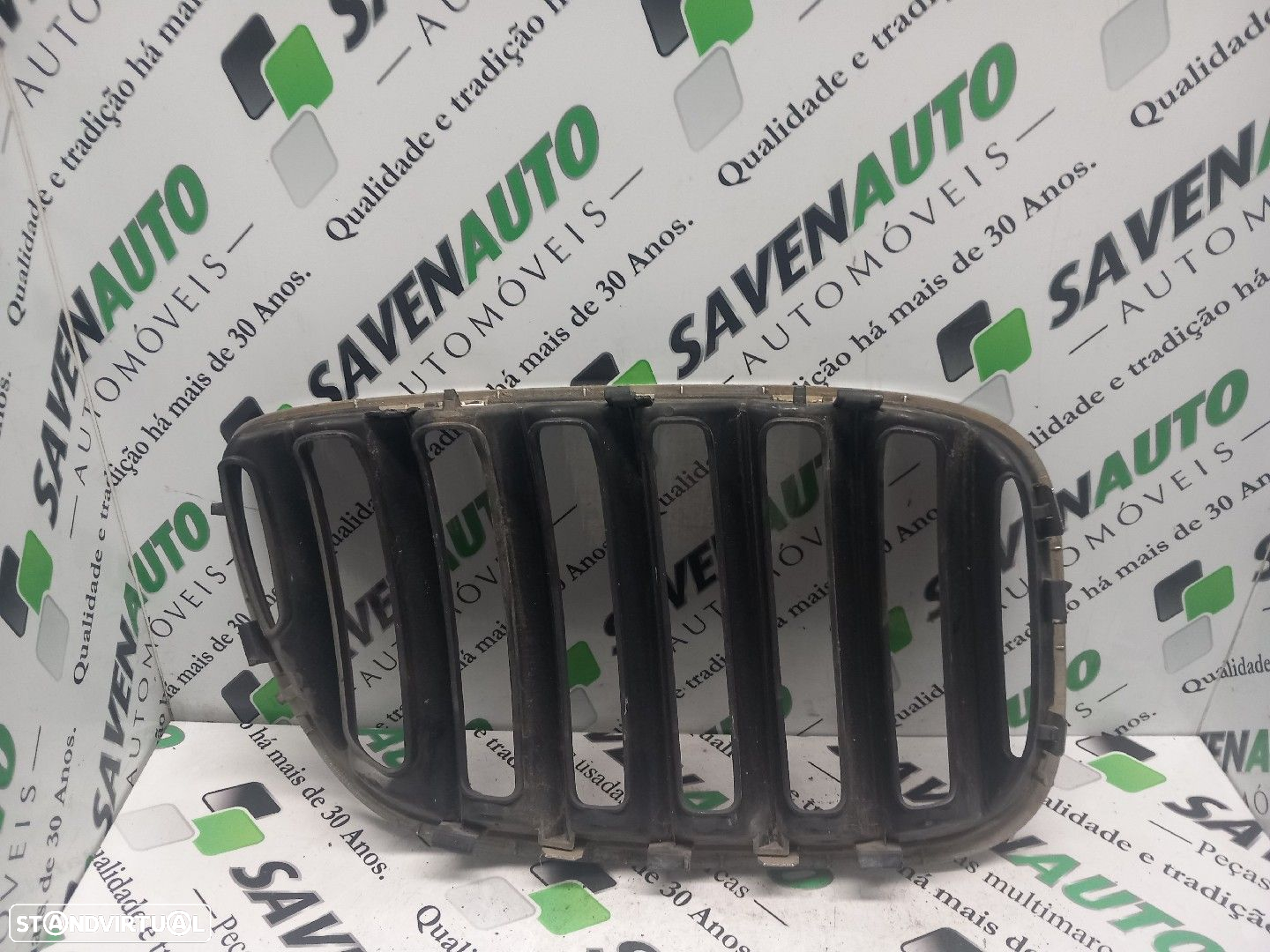 Grelha Frente / Frontal Bmw 5 (E60) - 2