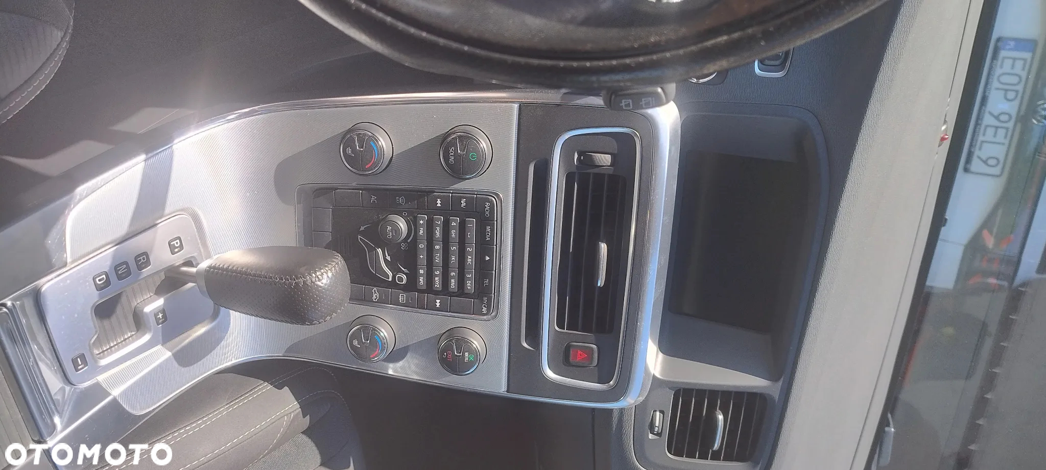 Volvo V60 D5 AWD Geartronic RDesign - 8