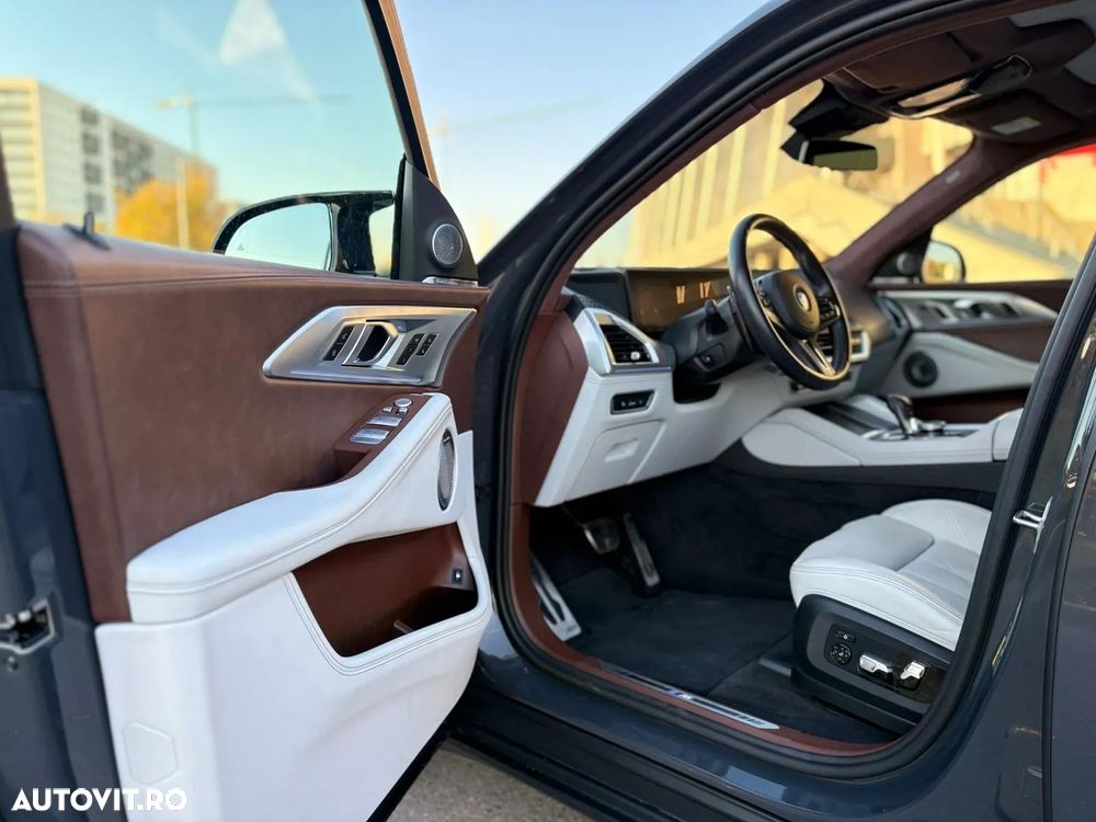 BMW XM Label Red - 8