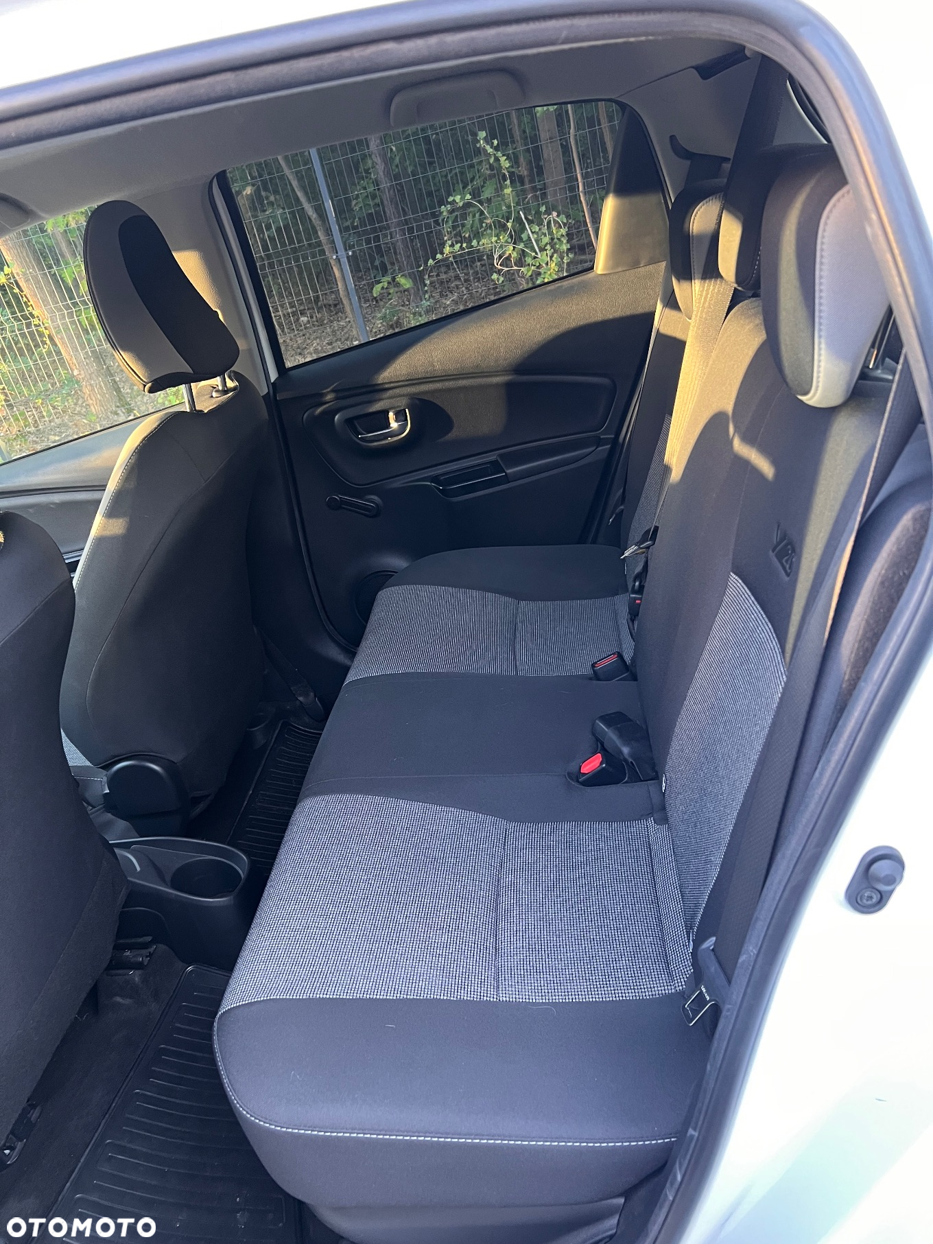 Toyota Yaris - 12