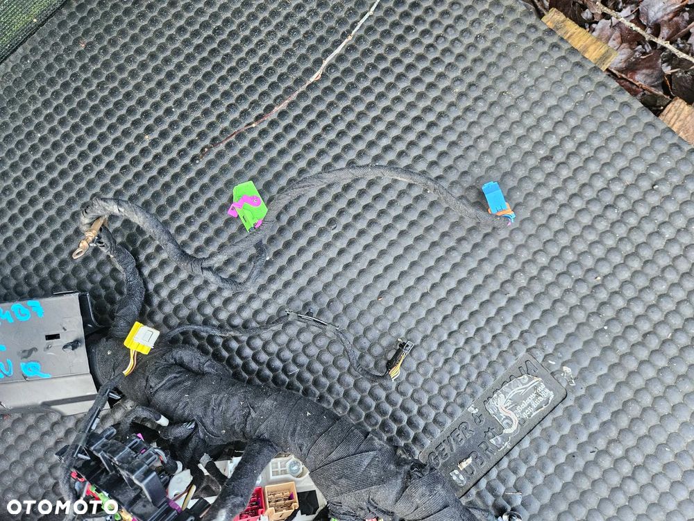 Wiazka Instalacja Wnetrza 3.2 FSI AUK Benzyna Audi A4 B7 Sedan Quattro UK Angielska - 4