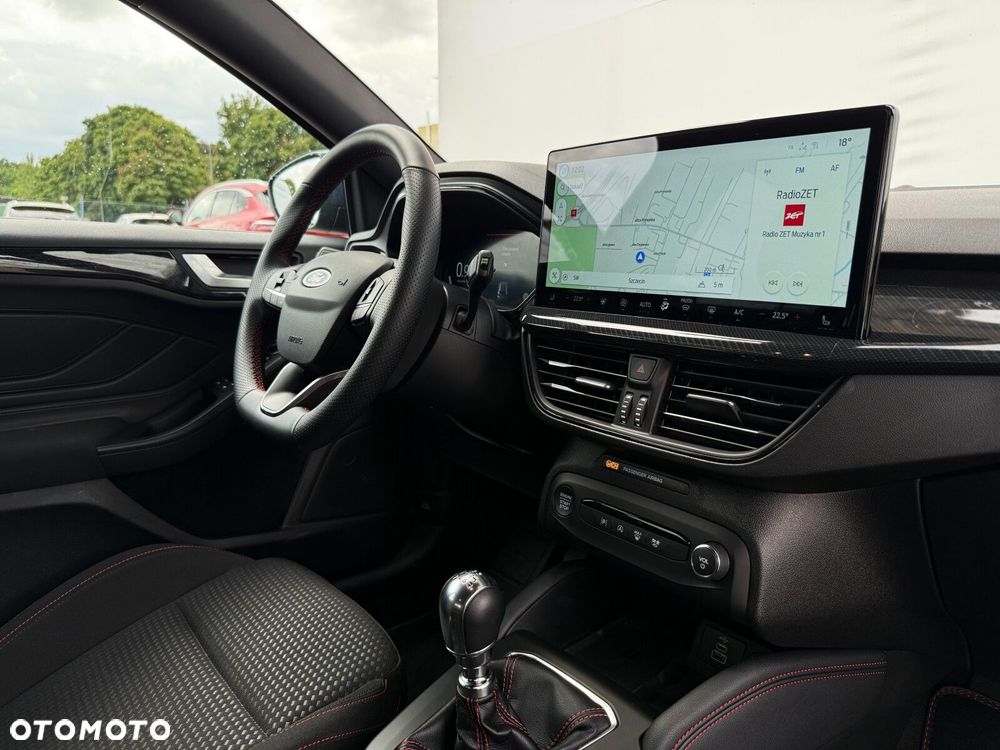 Ford Focus 1.0 EcoBoost mHEV ST-Line X - 34