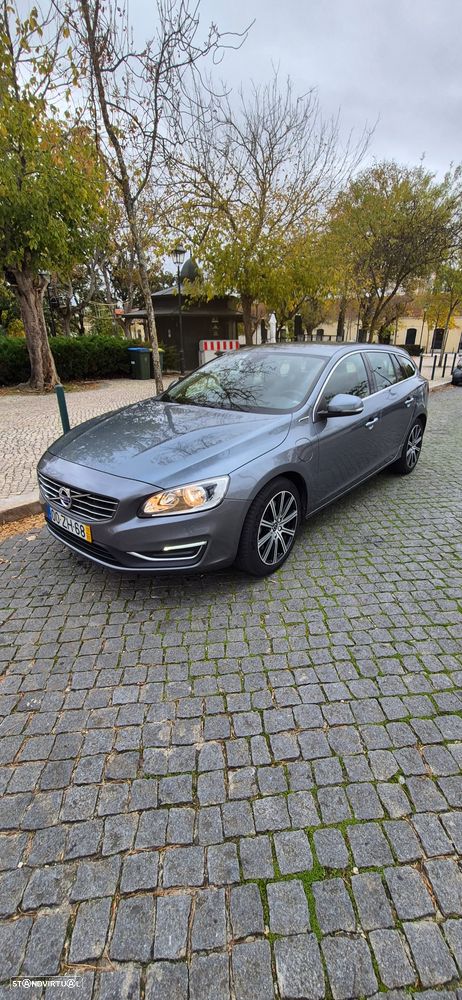 Volvo V60 2.4 D6 Summum AWD Phev - 1