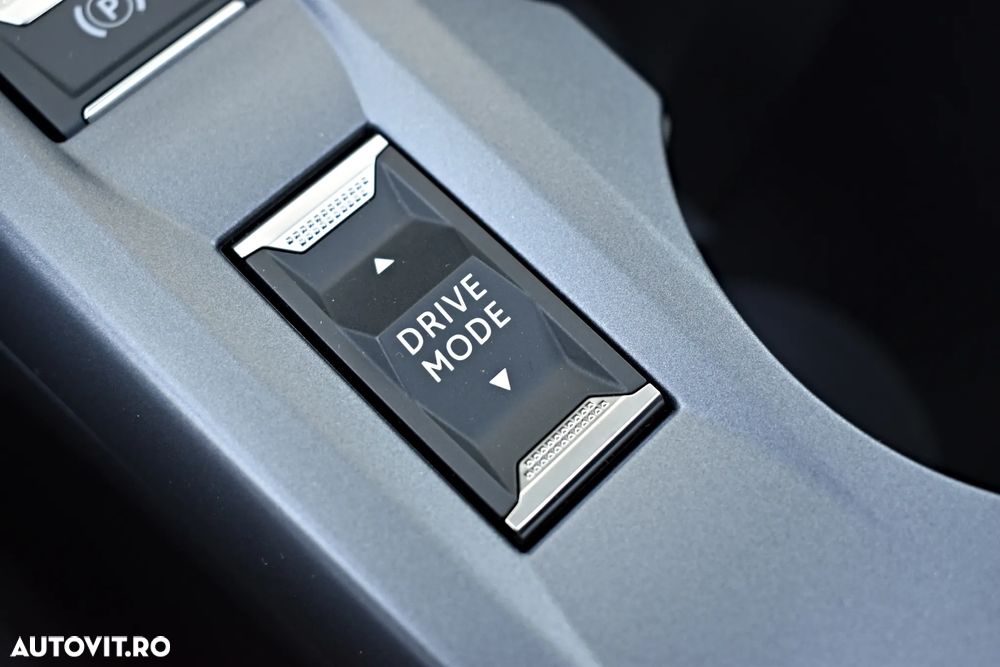 Peugeot 2008 PureTech 130 EAT8 Allure - 26