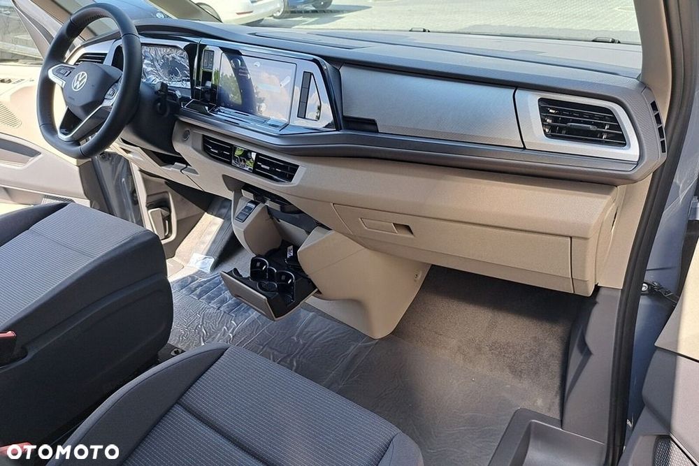 Volkswagen Multivan - 8