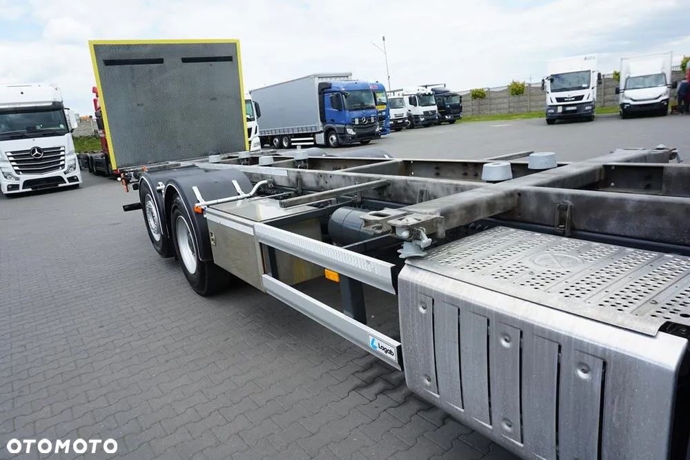 Mercedes-Benz / ANTOS / 2535 / ACC / E 6 / BDF + WINDA / 7.15 , 7.45, 7.82 M / OŚ SKRĘTNA - 26