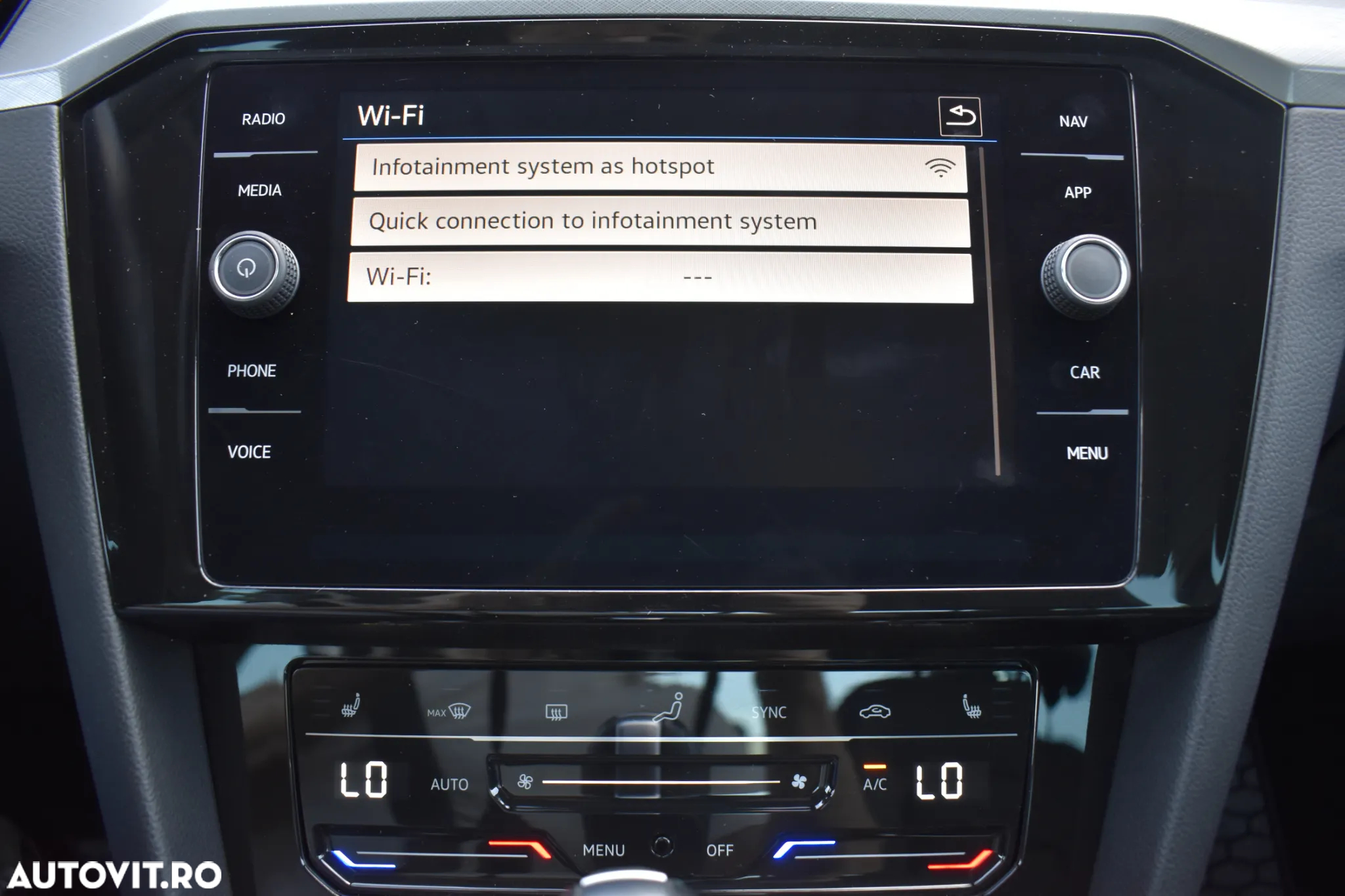 Volkswagen Passat 2.0 TDI DSG Highline - 20