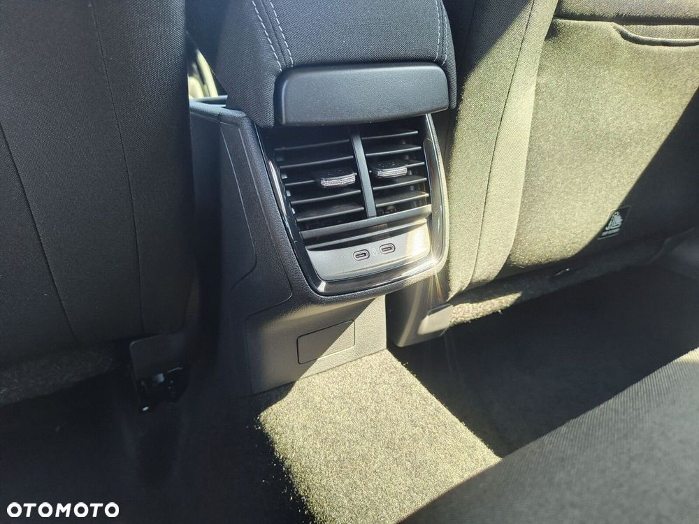 Skoda Scala 1.0 TSI Drive DSG - 36