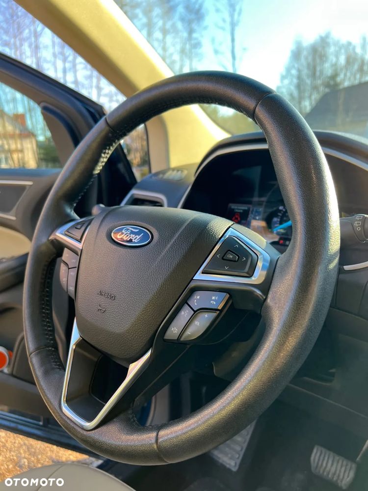 Ford Edge - 19