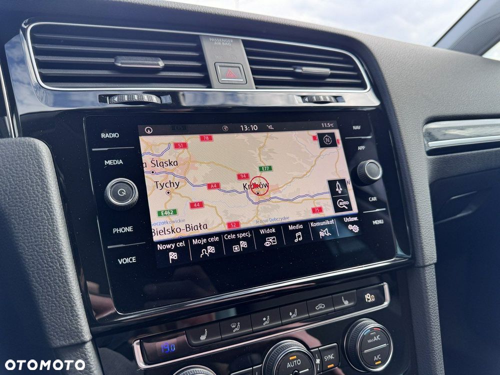 Volkswagen Golf - 39