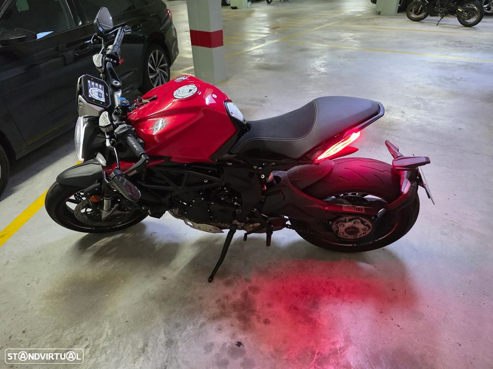 MV Agusta Dragster R - 3