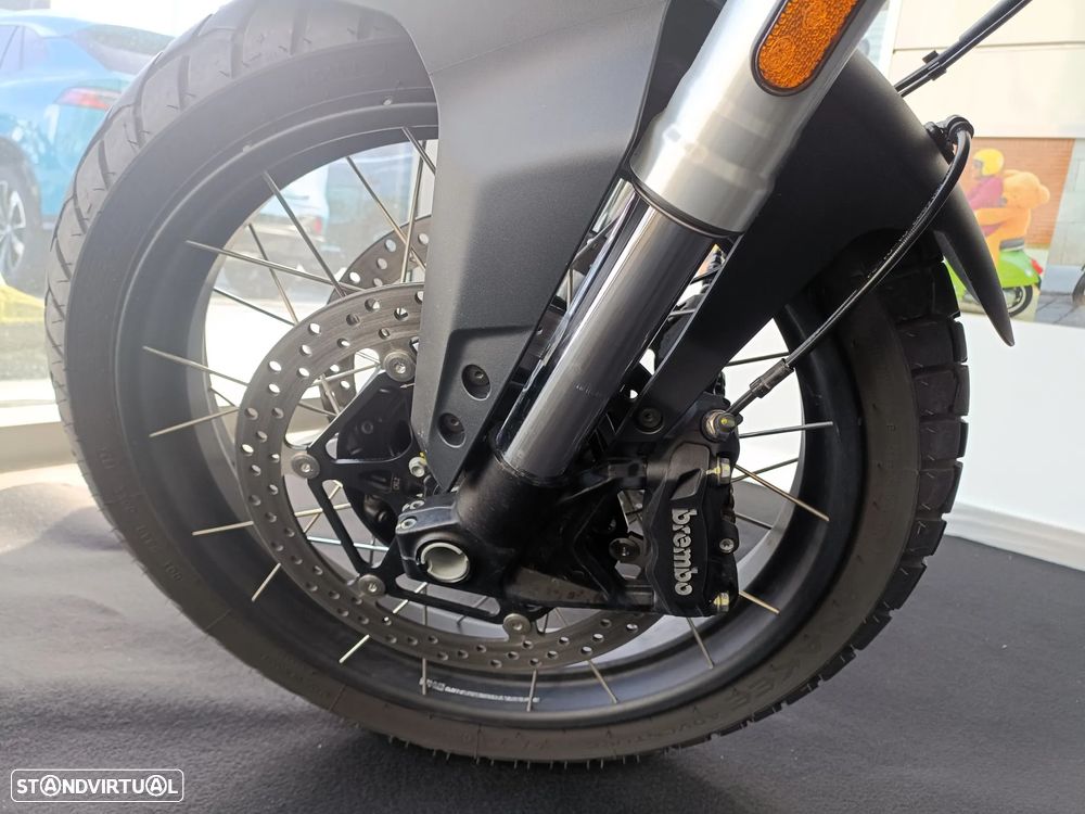 Moto Guzzi Stelvio - 5