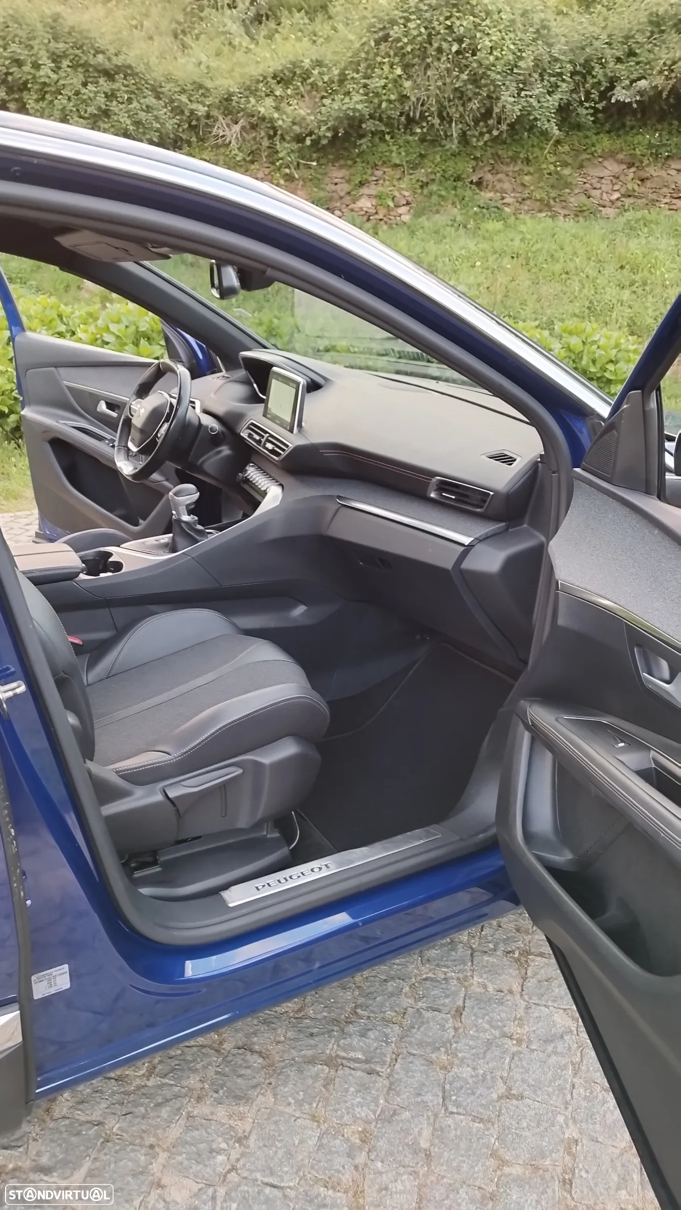 Peugeot 3008 1.5 BlueHDi GT Line J19 - 18