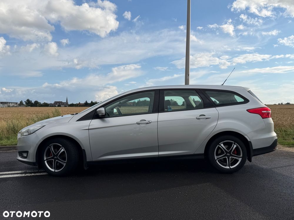 Ford Focus 1.5 TDCi SYNC Edition - 3