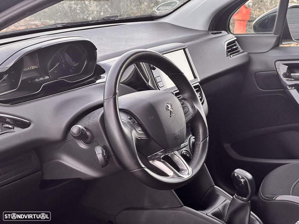 Peugeot 208 PureTech 82 Active - 19