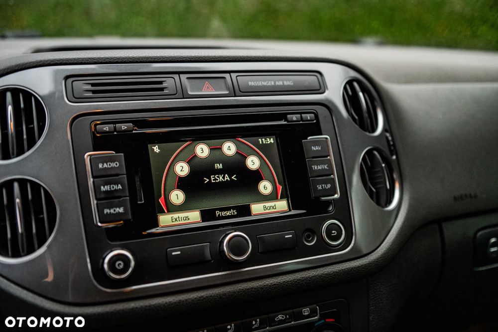 Volkswagen Tiguan 2.0 TDI 4Mot Perfectline R-Style DSG - 12