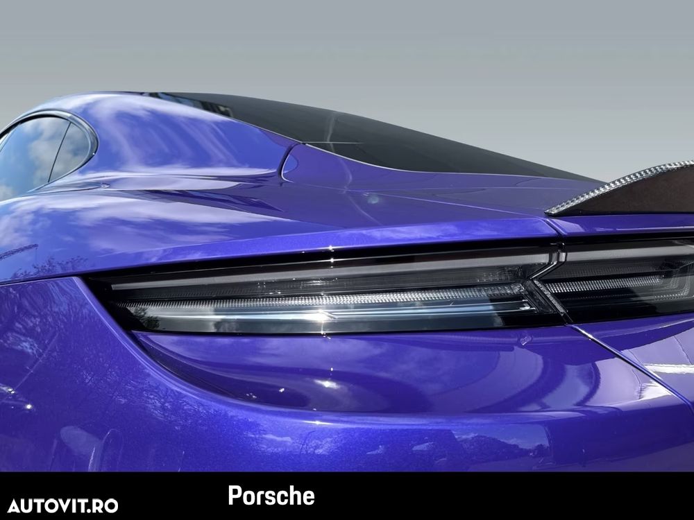 Porsche Taycan Turbo GT - 11